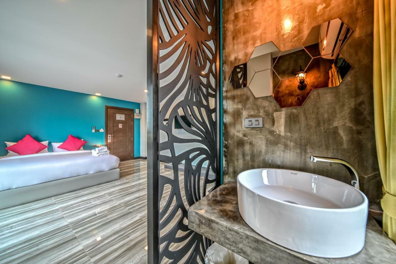 Nam Naka Boutique Hotel - Sha Plus Phuket Buitenkant foto